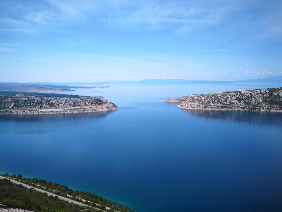 Holiday Home Nika Omišalj Екстериор снимка