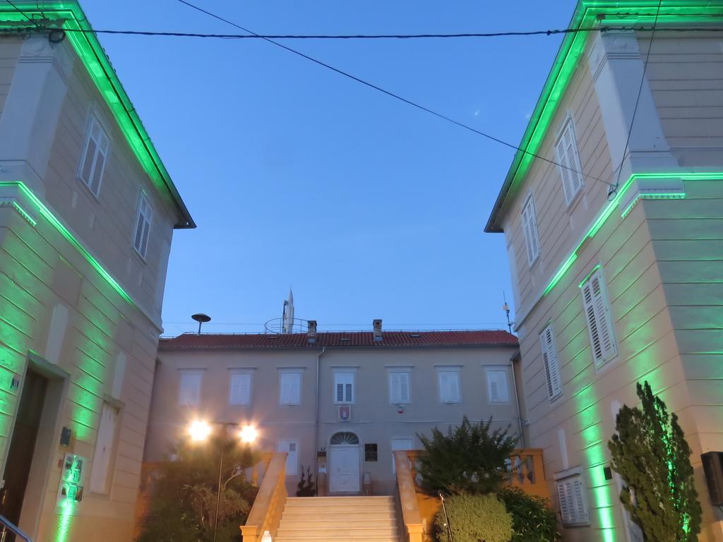 Holiday Home Nika Omišalj Екстериор снимка