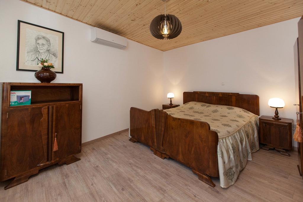 Holiday Home Nika Omišalj Екстериор снимка