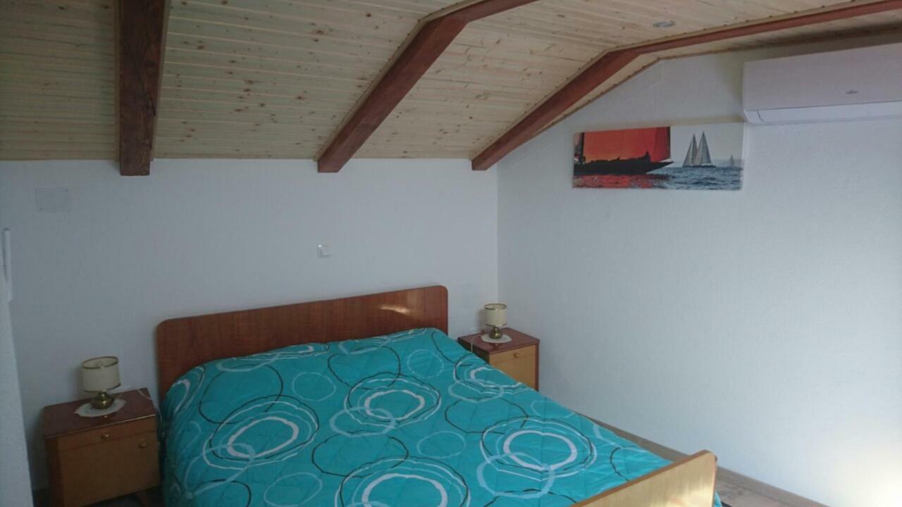Holiday Home Nika Omišalj Екстериор снимка